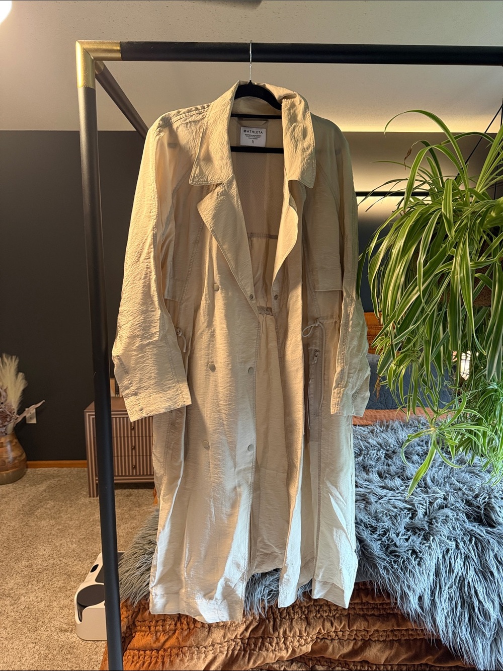 NWT Athleta arrival trench